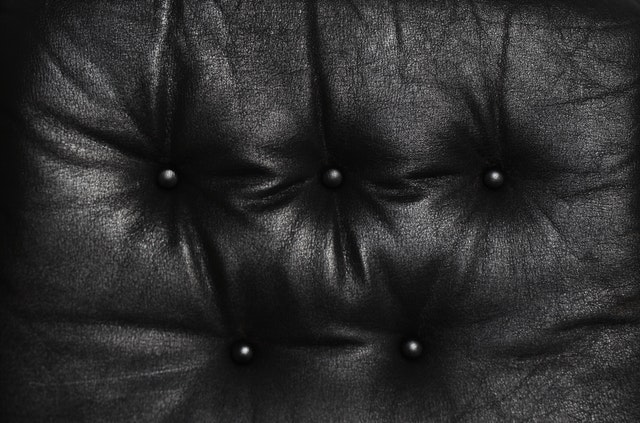 divano-usato-nero